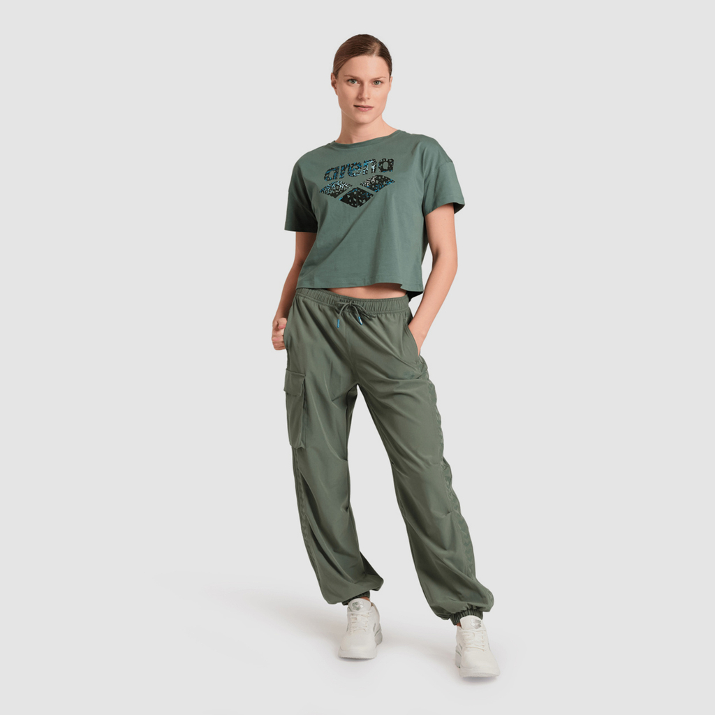 Arena W Arena Crop Tee Printed T-Shirt in GRÜN