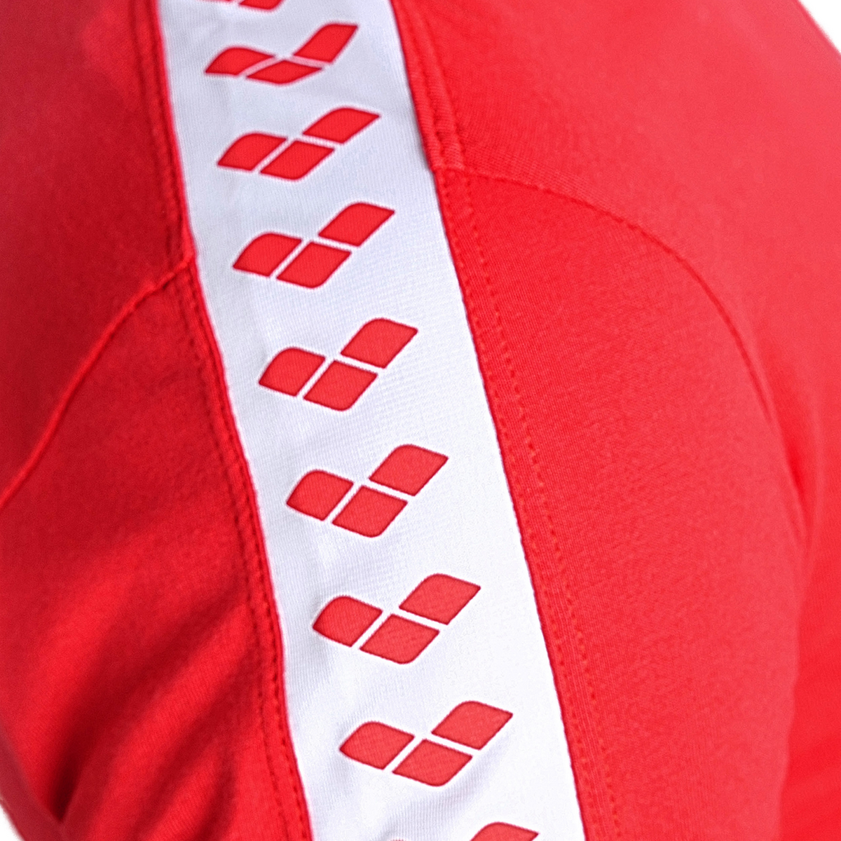 Arena T-Shirt Team in ROT