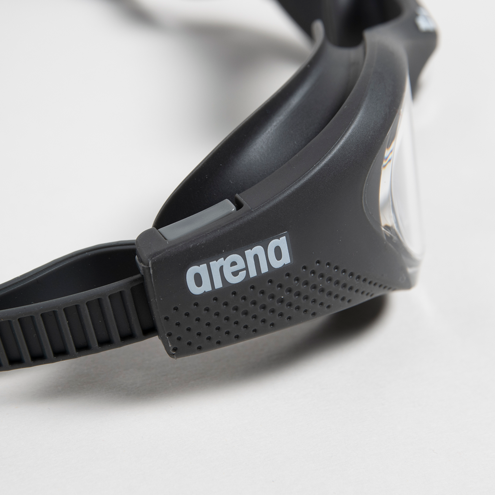 Arena The One Trainingsschwimmbrille in GRAU