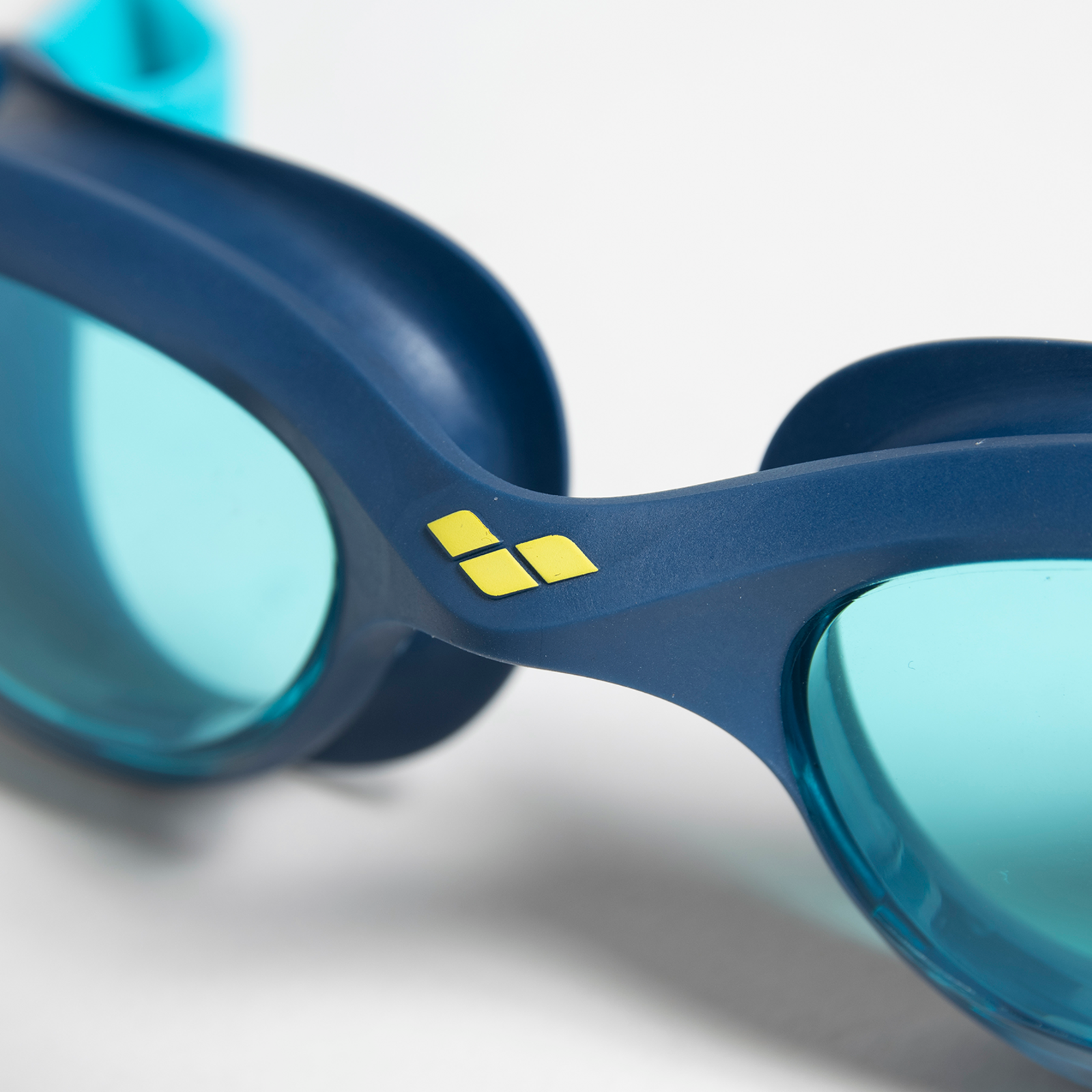 Arena Jr The One Trainingsschwimmbrille in BLAU