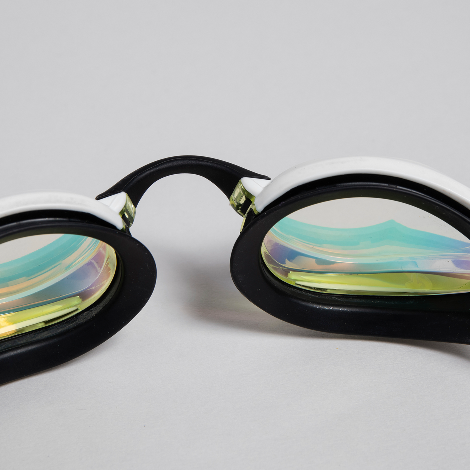Arena Cobra Ultra Swipe Mirror Trainingsschwimmbrille in MEHRFARBIG