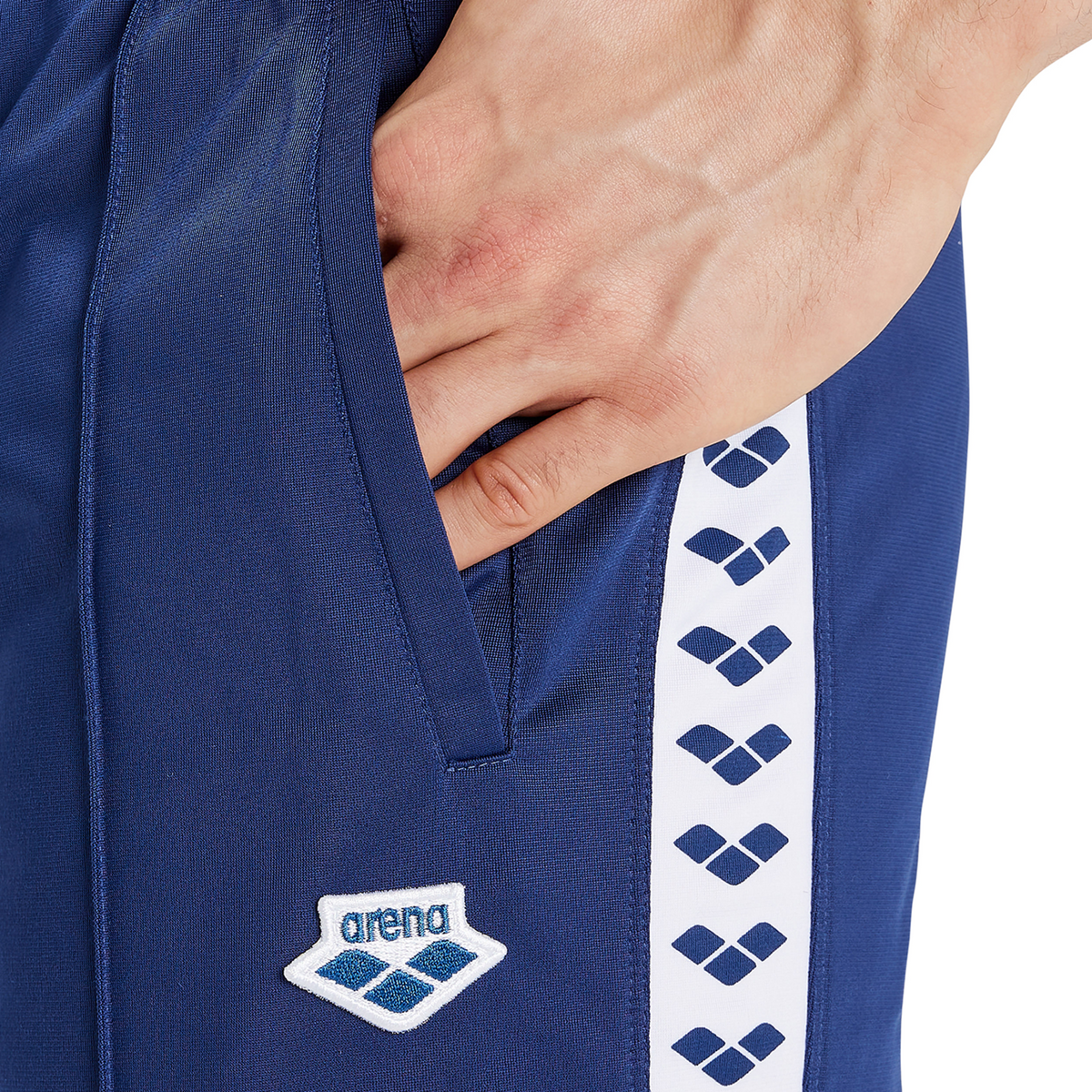 Arena M Relax Iv Team Pant in BLAU