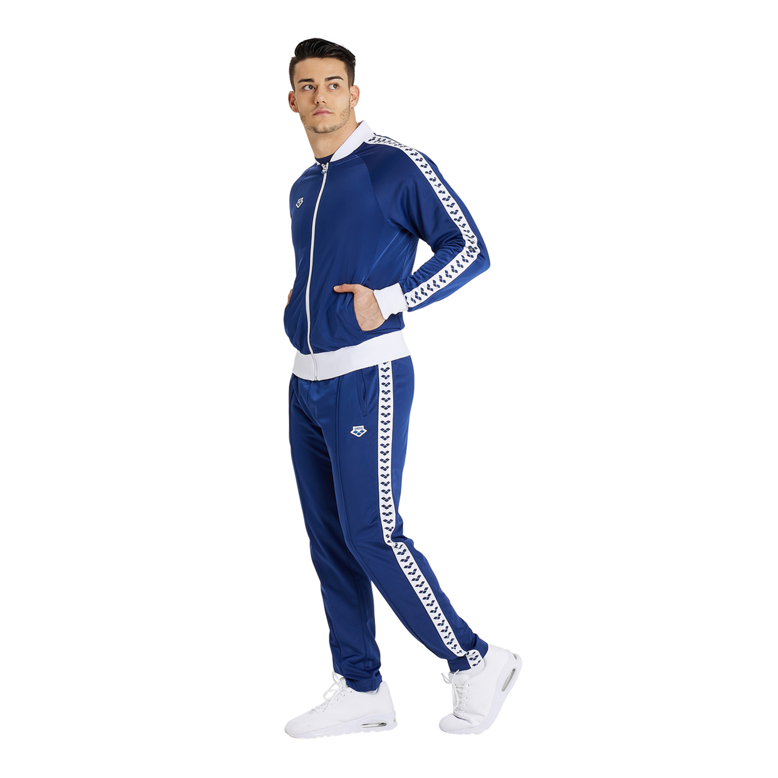 Arena M Relax Iv Team Pant in BLAU