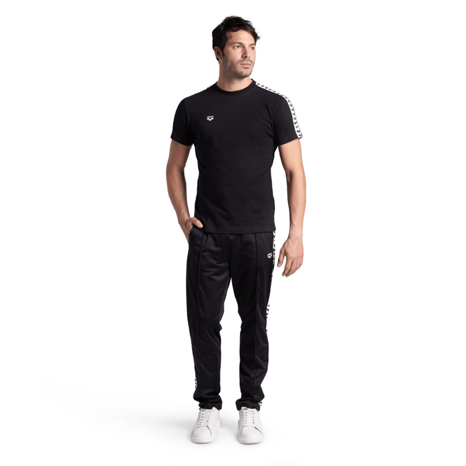 Arena M Relax Iv Team Pant in SCHWARZ