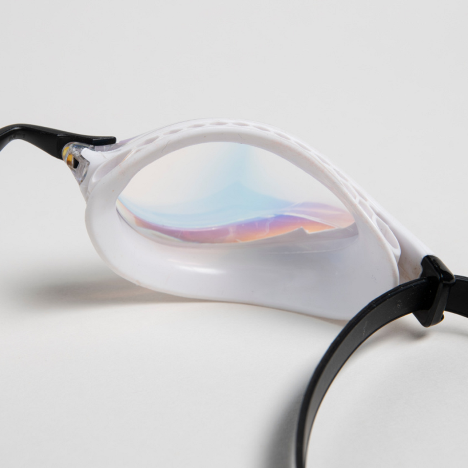 Arena Air-Speed Mirror Wettkampfschwimmbrille in SCHWARZ