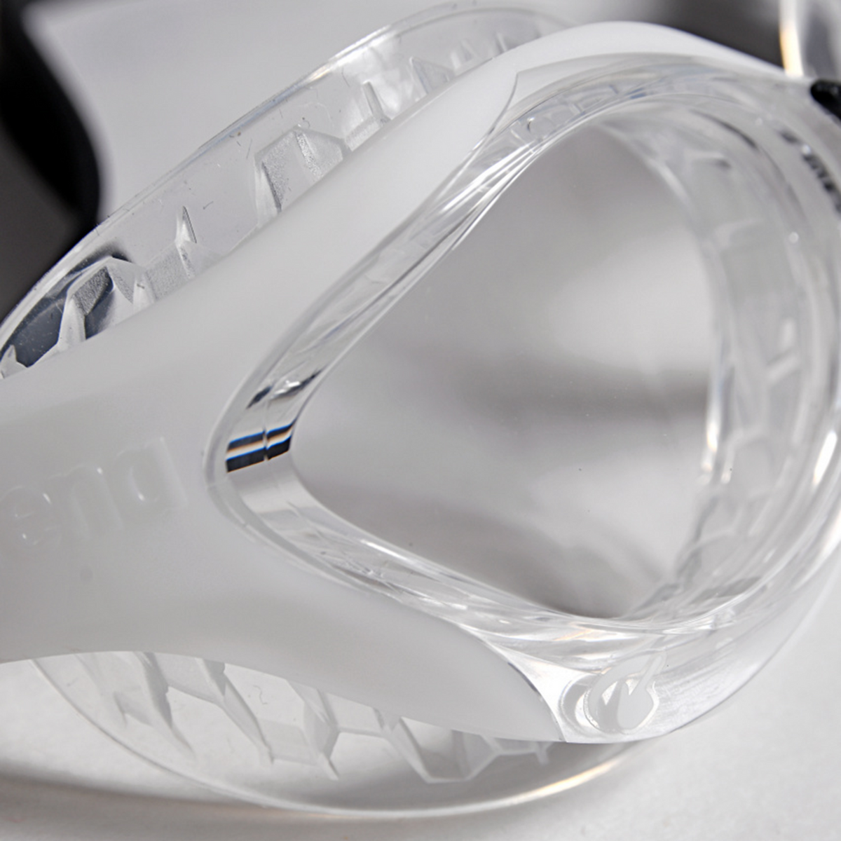 Arena Air-Bold Swipe Trainingsschwimmbrille in SCHWARZ