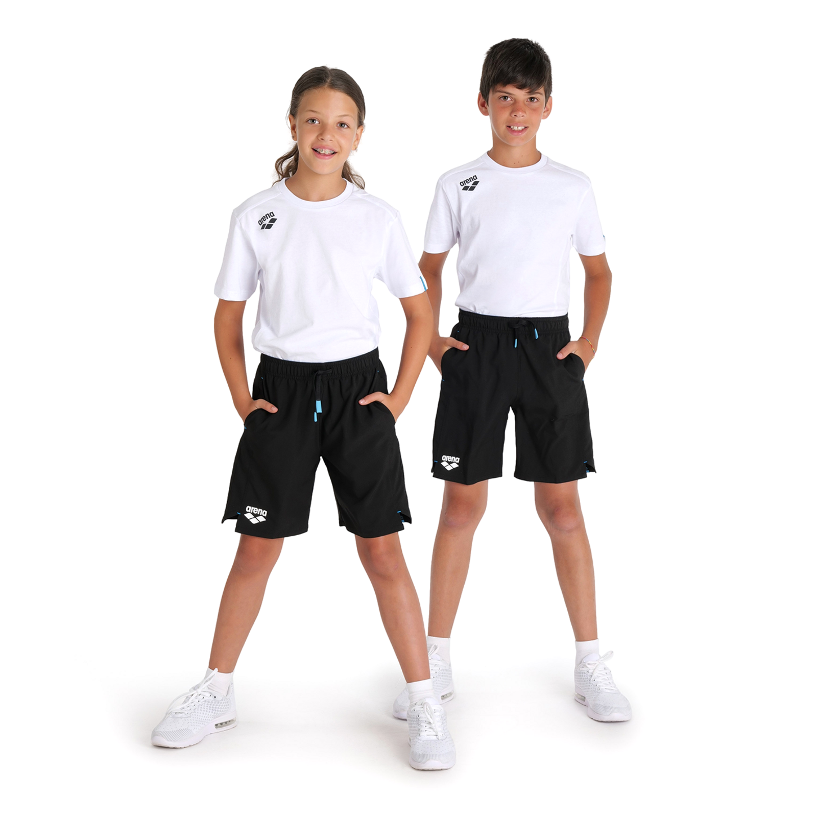Arena Team Bermuda Panel Short in SCHWARZ
