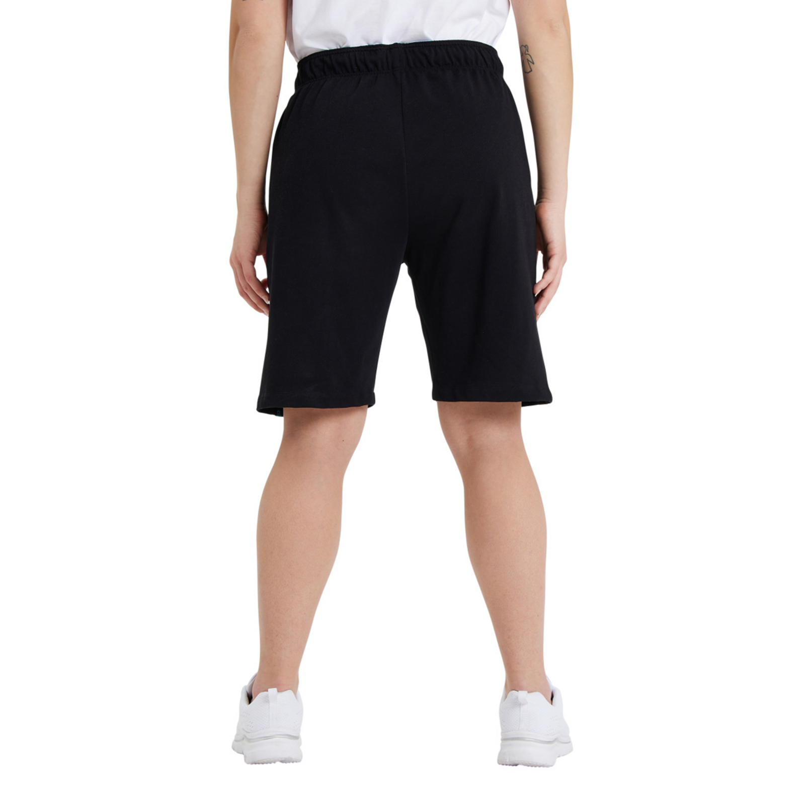 Arena Bermuda Solid Shorts in SCHWARZ