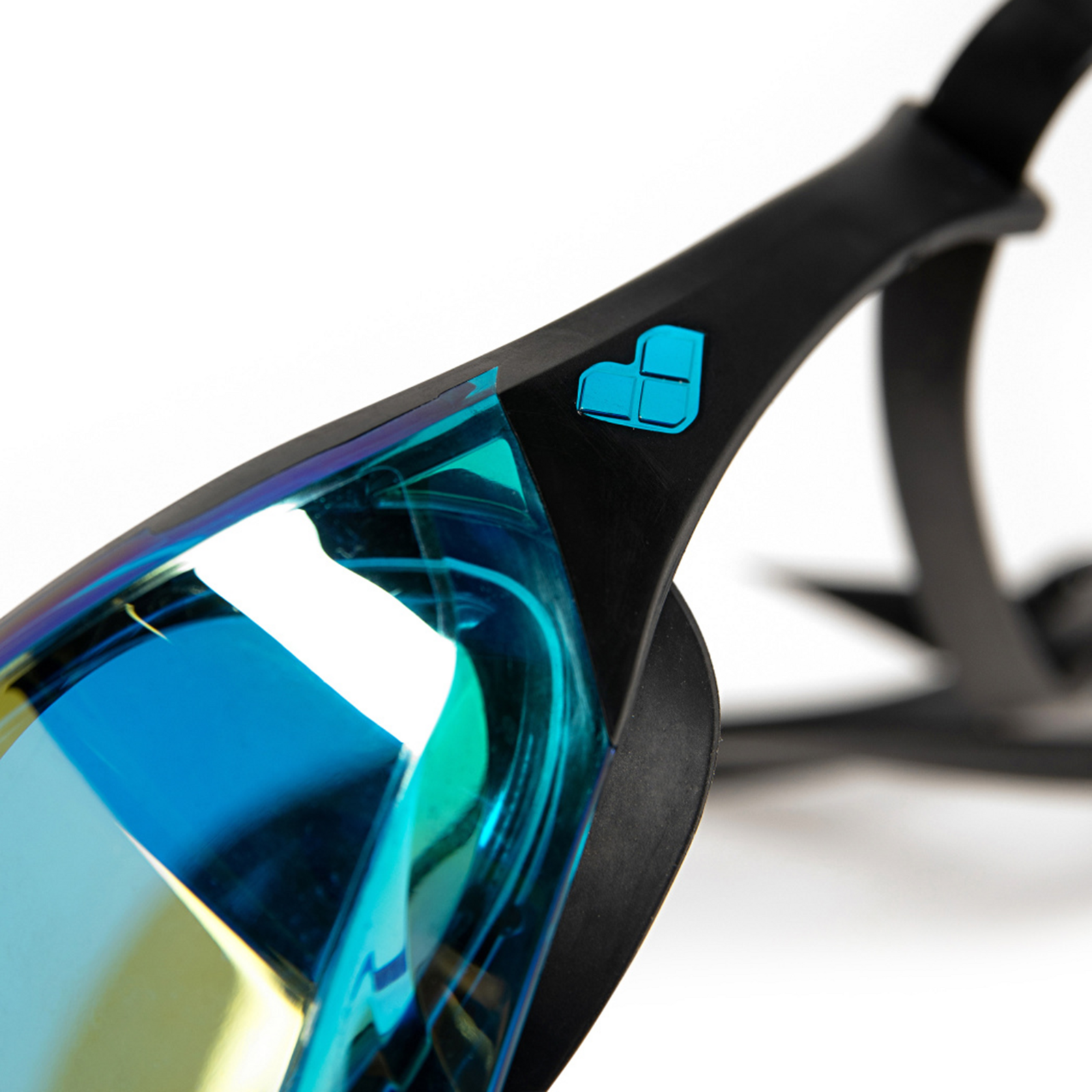 Arena Cobra Edge Swipe Mr Trainingsschwimmbrille in BLAU