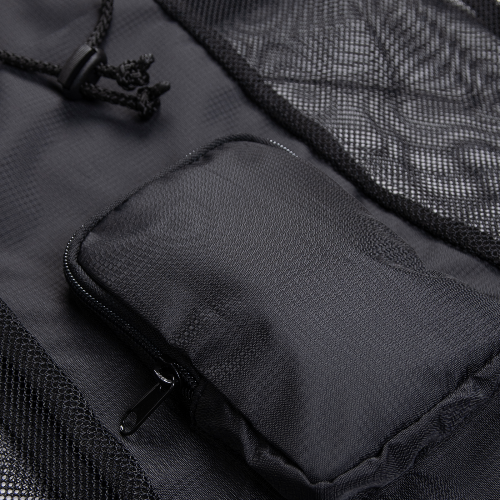Arena Arena All Set Mesh Bag Gymbag in SCHWARZ
