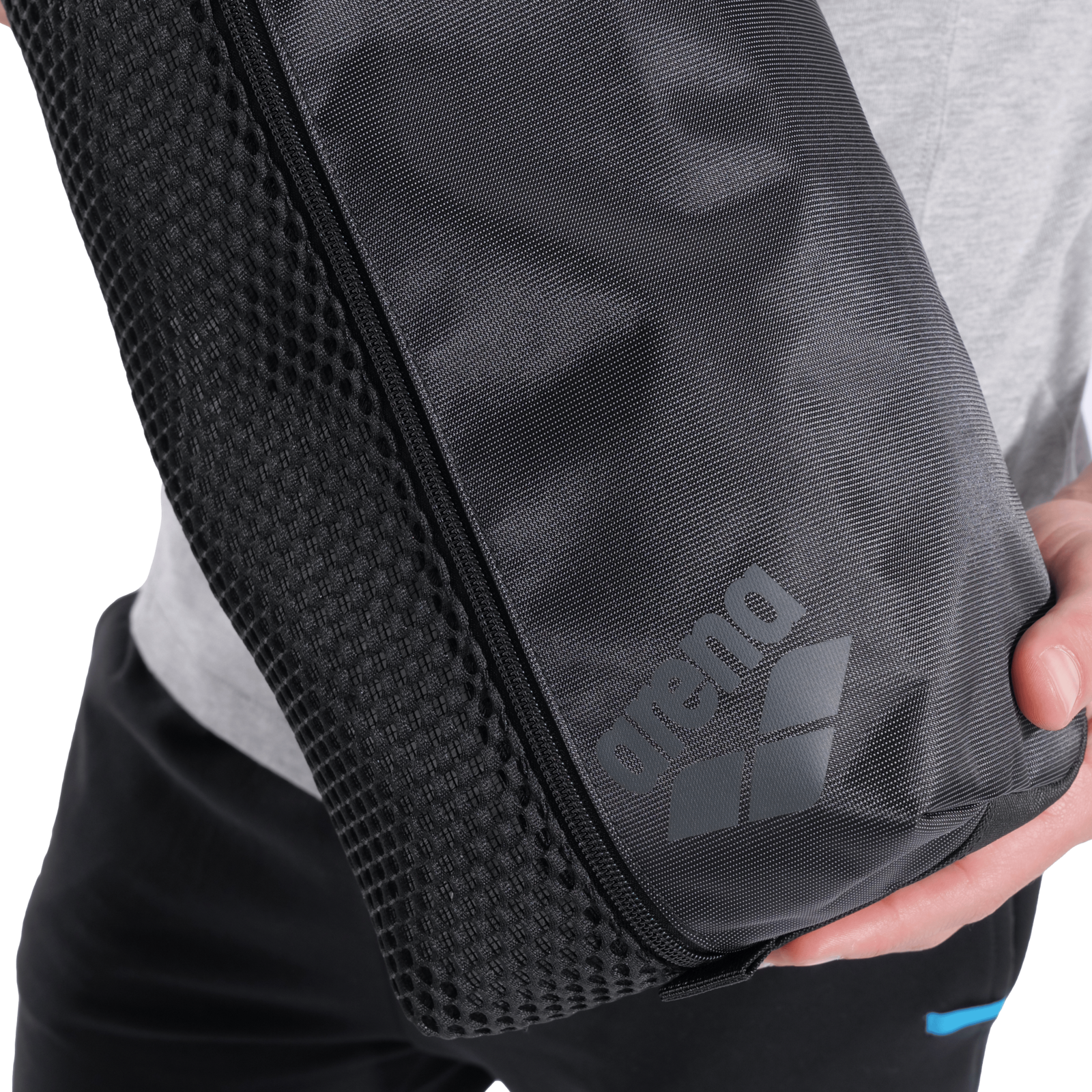 Arena Arena One Go Pocket Bag Freizeittasche in SCHWARZ