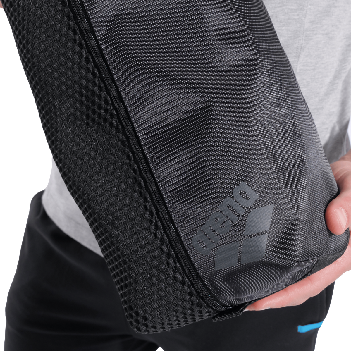Arena Arena One Go Pocket Bag Freizeittasche in SCHWARZ