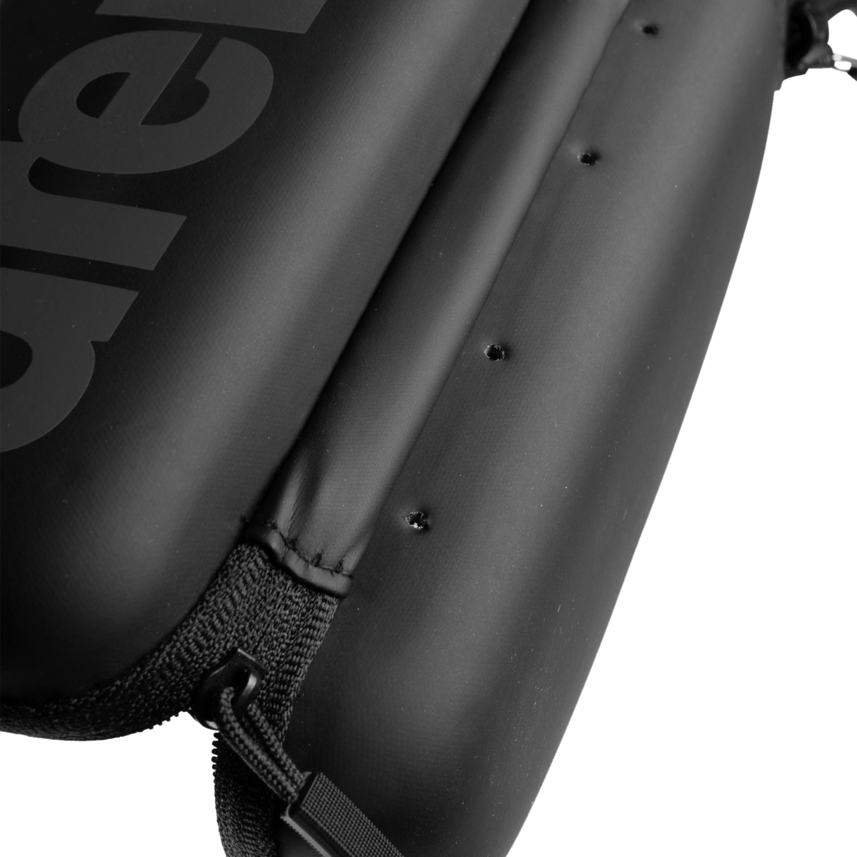 Arena Goggle Case in SCHWARZ