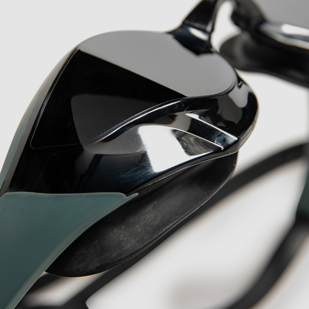 Arena Cobra Edge Swipe Mr Wettkampfschwimmbrille in GRAU