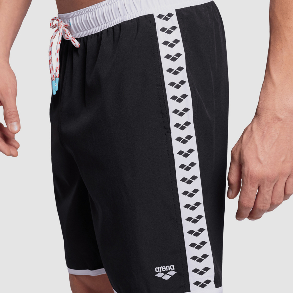 Arena Icons Team Stripe Unisex Bermuda in SCHWARZ