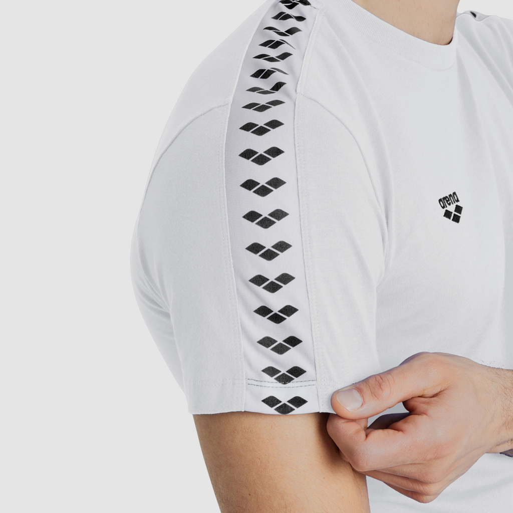 Arena M T-Shirt Team in WEISS