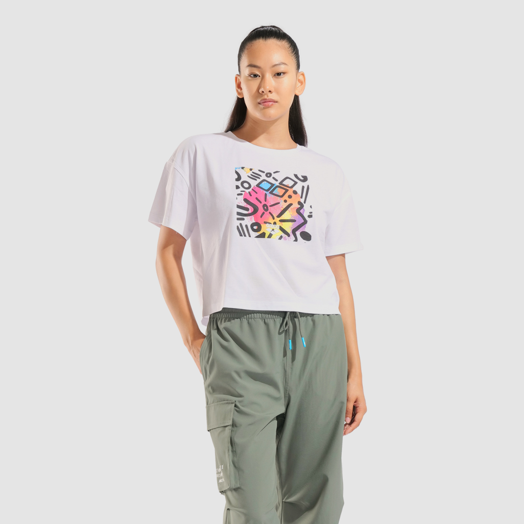 Arena W Arena Graffiti Crop Tee T-Shirt in WEISS