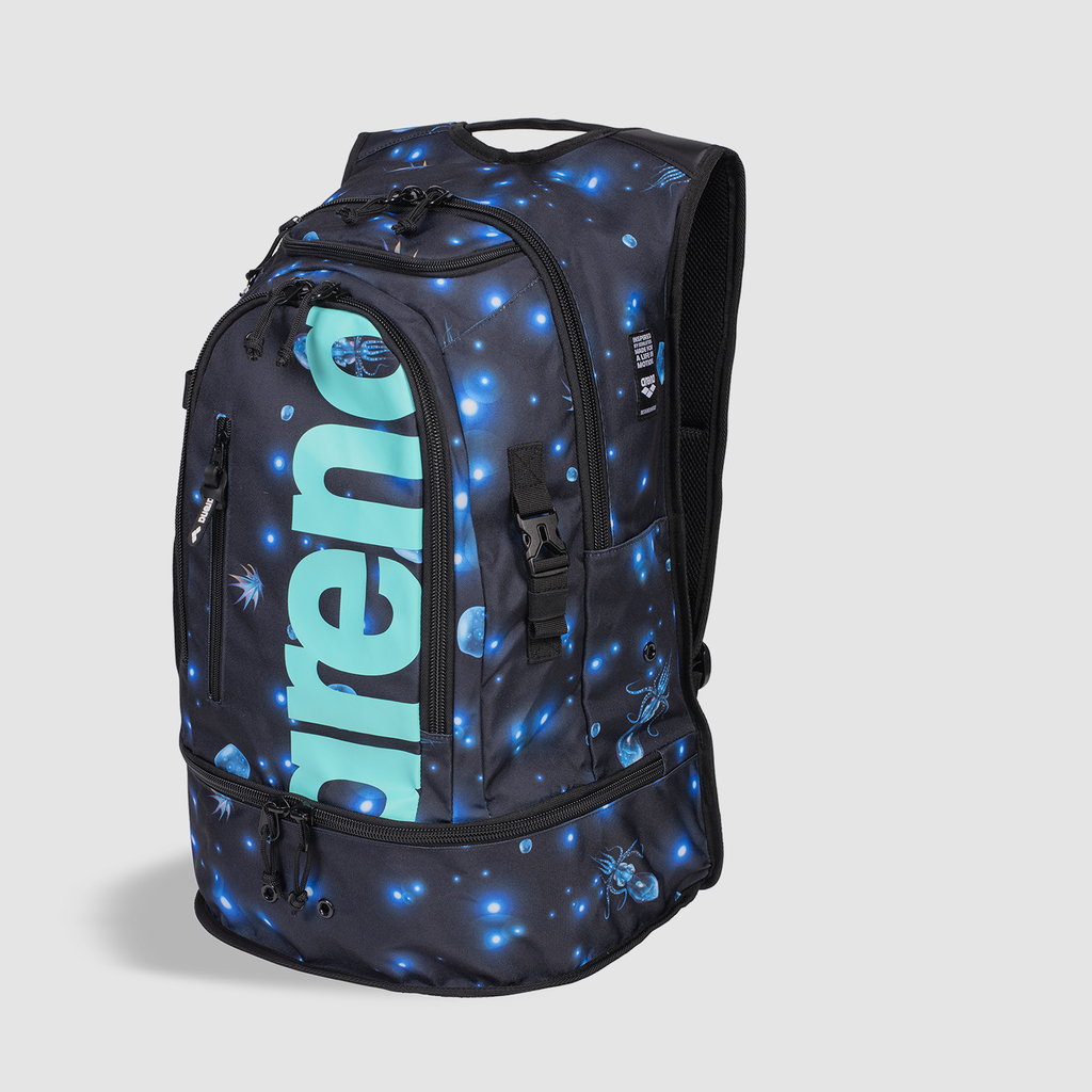 Arena Fastpack 3.0 Allover Rucksack in BLAU