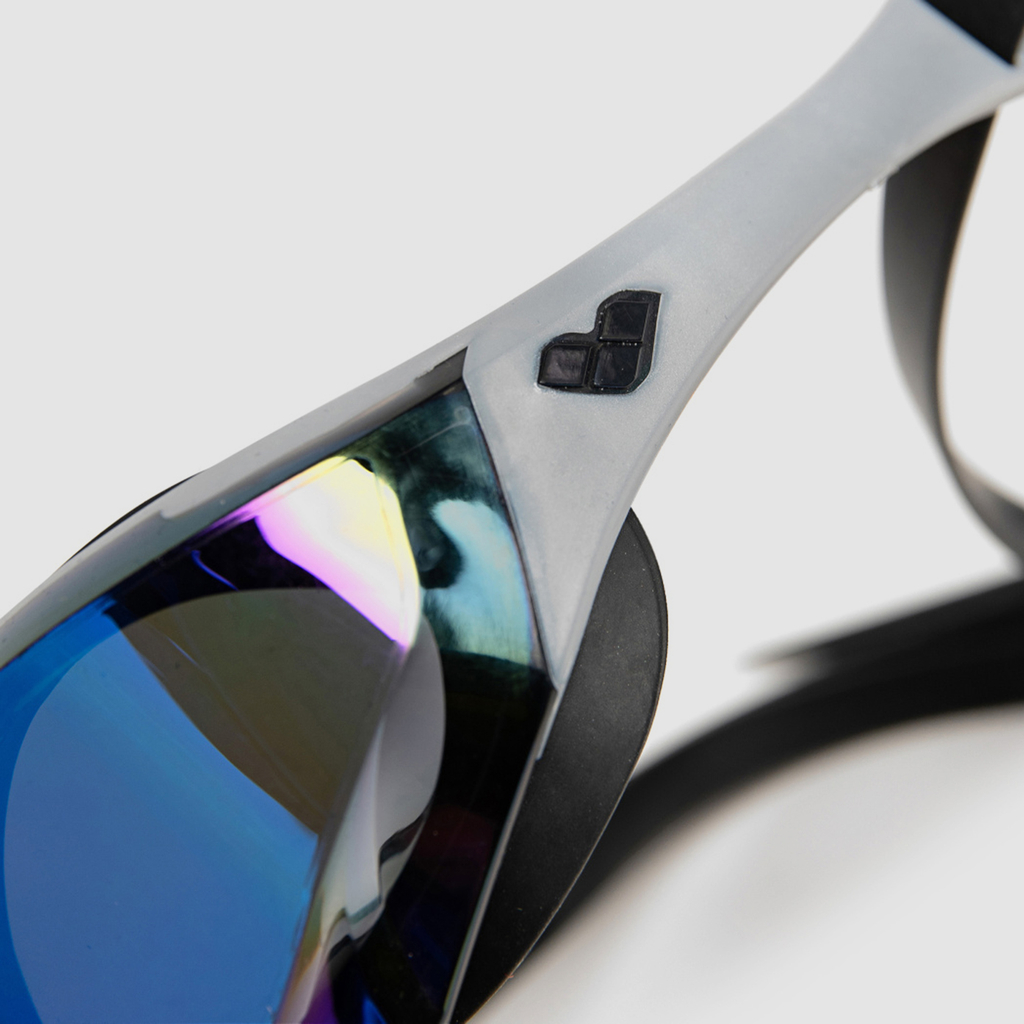 Arena Cobra Edge Swipe Mr Wettkampfschwimmbrille in BLAU