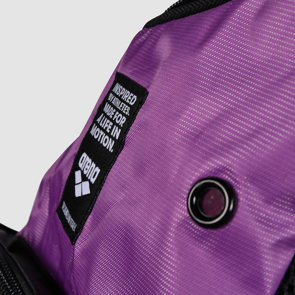 Arena Spiky III Backpack 45 Sportrucksack in VIOLETT