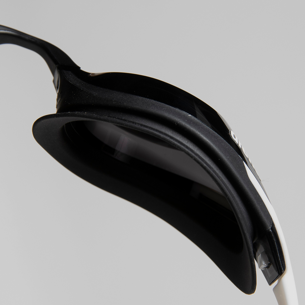 Arena Cobra Swipe Mirror Schwimmbrille in GRAU
