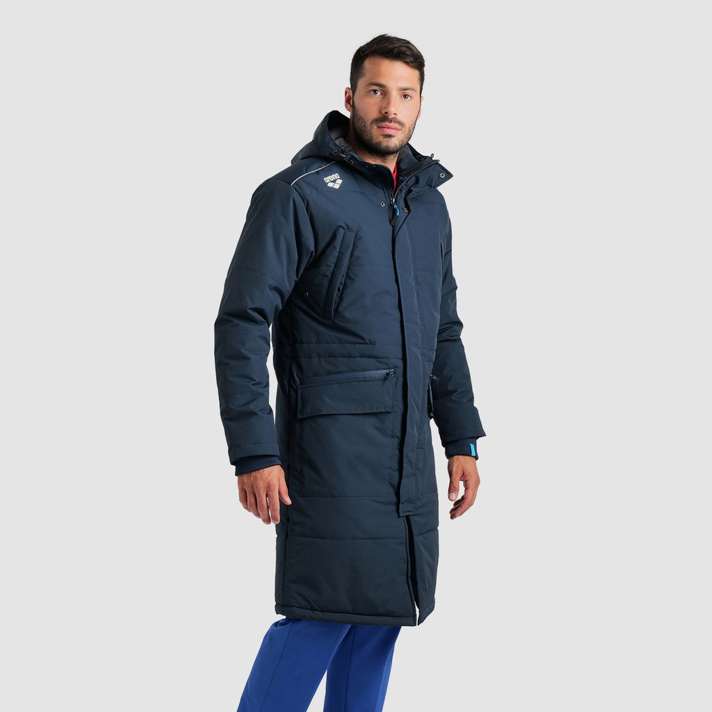 Team Parka Solid navy model_bild_brandshop