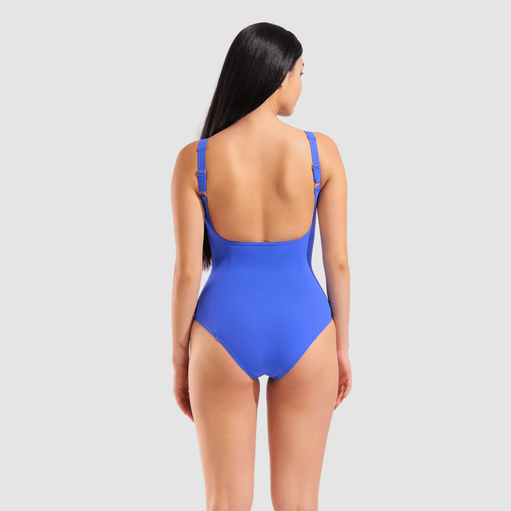 Arena W Arena Isa Swimsuit Squared Back C Cup Figurformender Badeanzug in BLAU