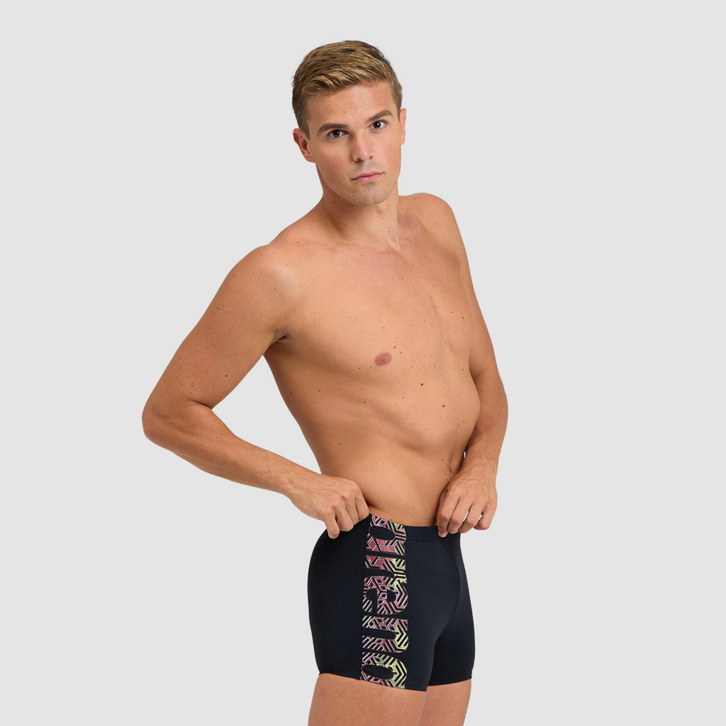 Arena Kikko Pro Swim Short Graphic black Hauptbild_brandshop