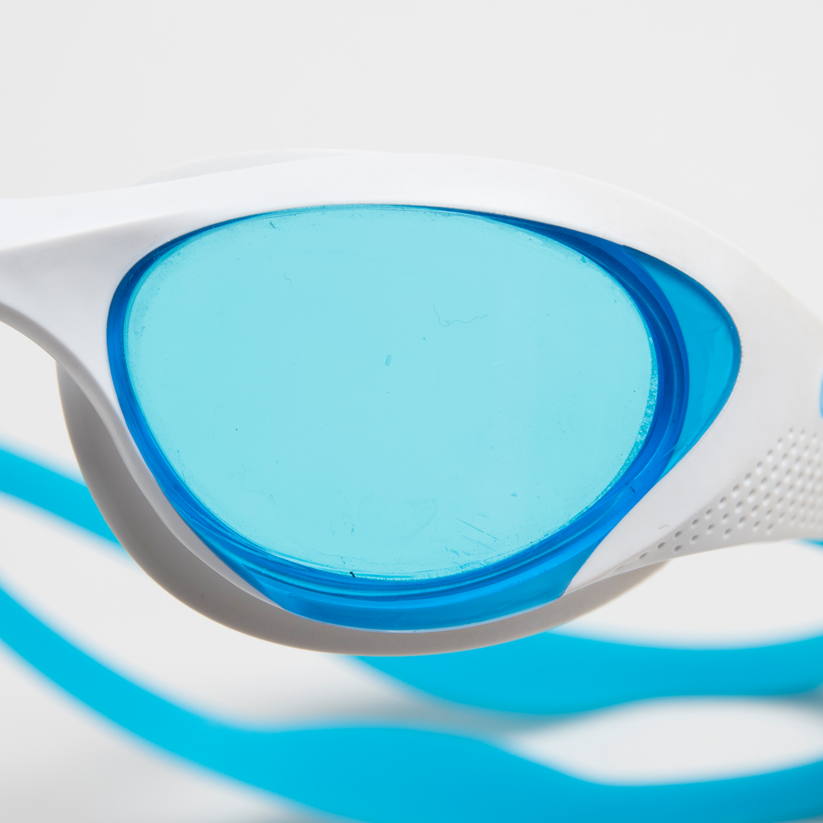 Arena The One Trainingsschwimmbrille in BLAU