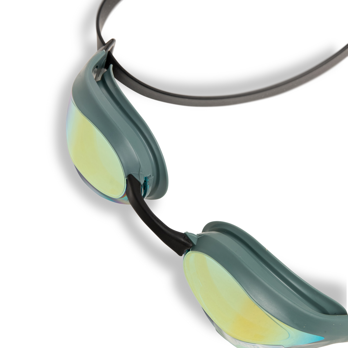 Arena Cobra Core Swipe Mirror Wettkampfschwimmbrille in SCHWARZ