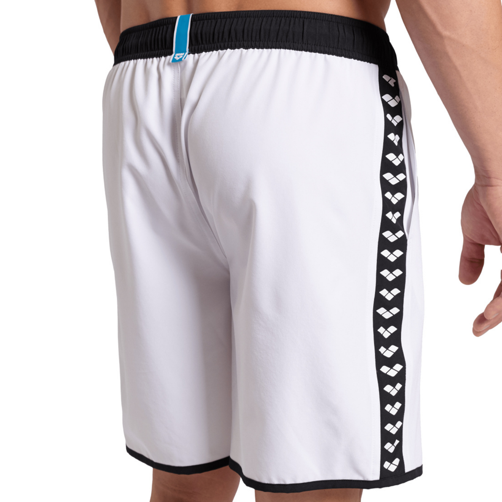 Arena Icons Team Stripe Unisex Bermuda in WEISS