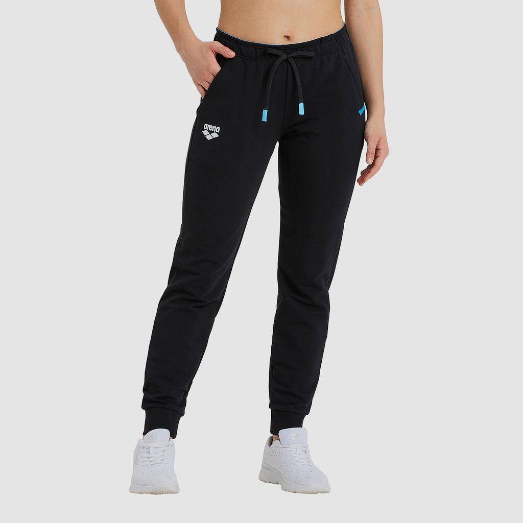 Team Pant Solid black model_bild_brandshop