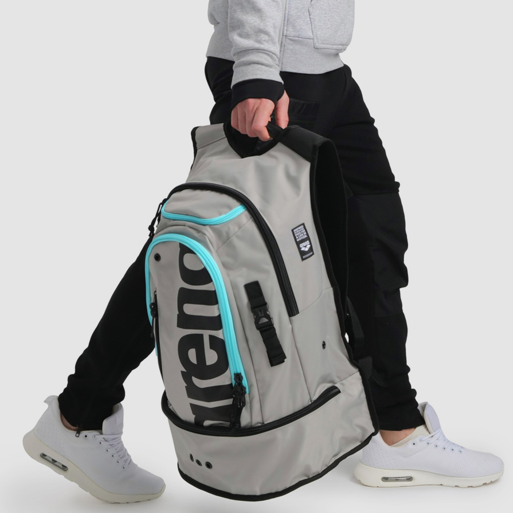 Arena Fastpack 3.0 Rucksack in GRAU