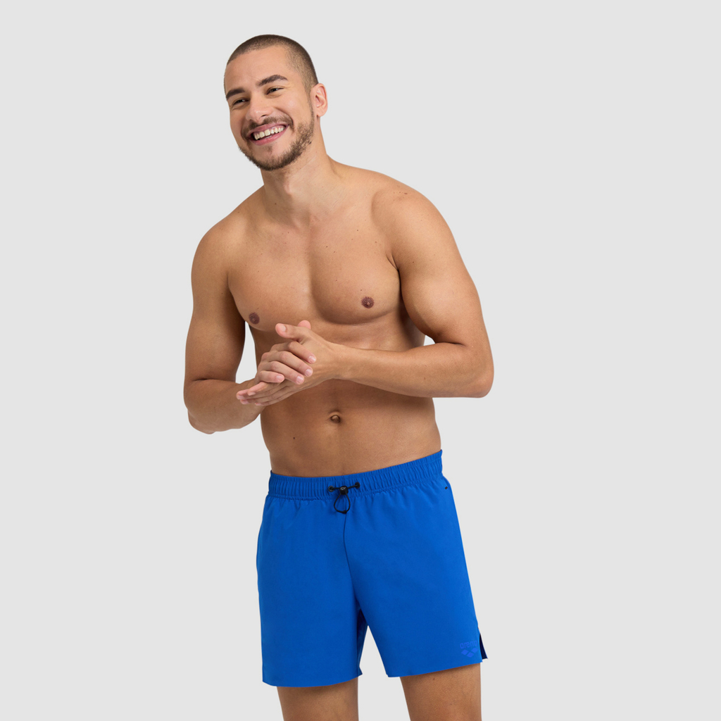 Arena Evo Beach Short Solid royal model_bild_brandshop