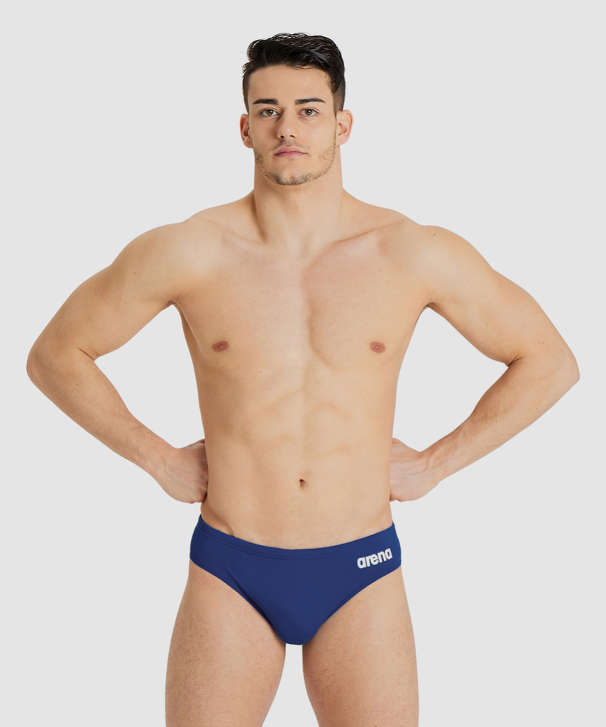 M Team Swim Briefs Solid Swim Slip navy/white model_bild_brandshop