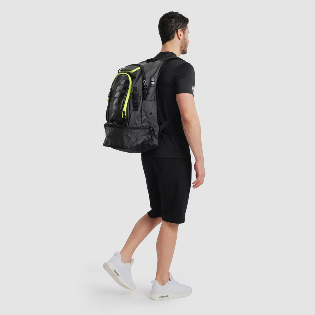 Arena Fastpack 3.0 Rucksack in GRAU