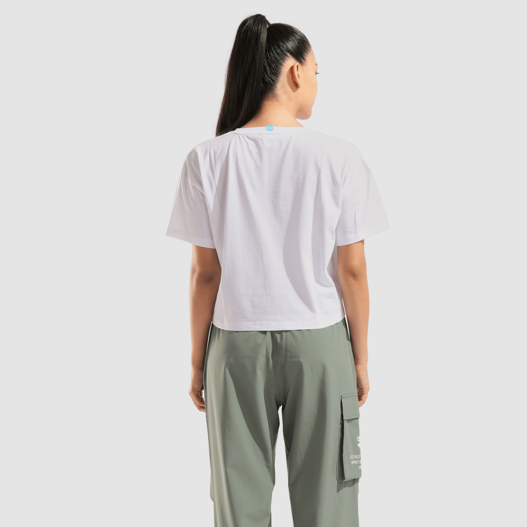 Arena W Arena Graffiti Crop Tee T-Shirt in WEISS