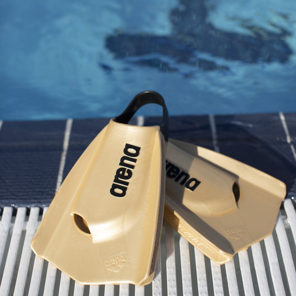 Powerfin Pro II Flossen gold Actionbild