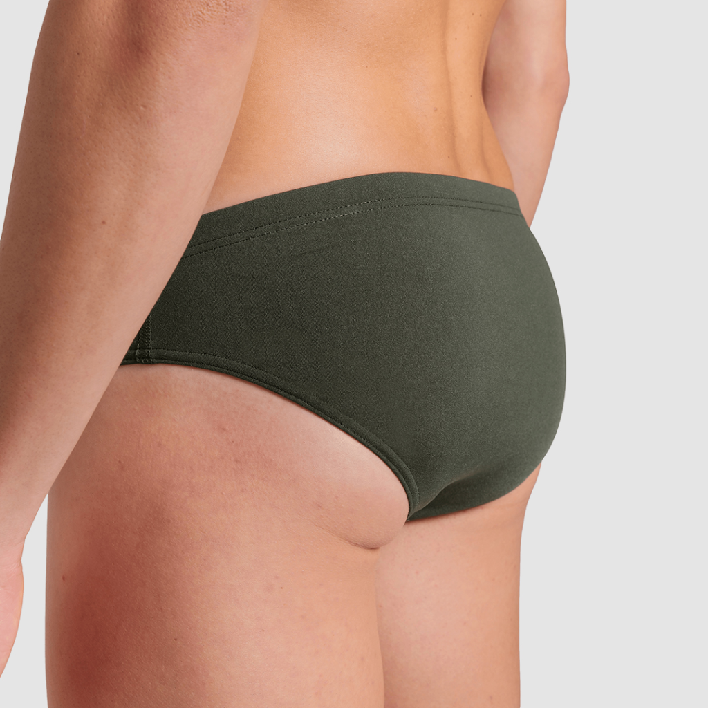 Arena M Team Swim Briefs Solid Swim Slip in GRÜN