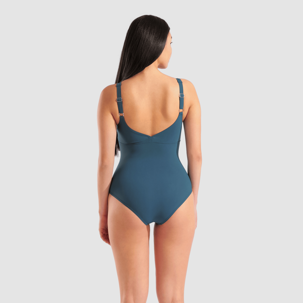 Arena W Arena Isabella Swimsuit Wing Back C Figurformender Badeanzug in GRÜN