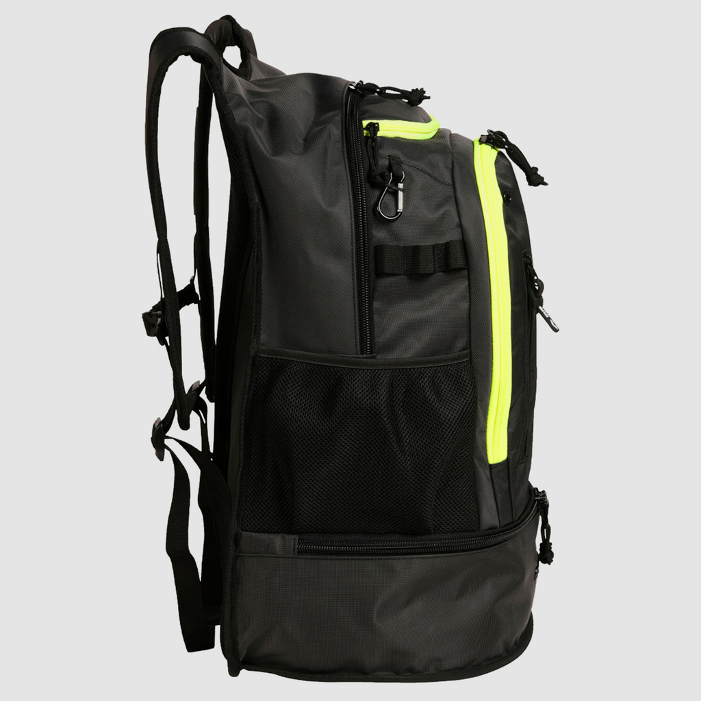 Fastpack 3.0 Rucksack dark smoke/neon yellow detail_bild2_brandshop