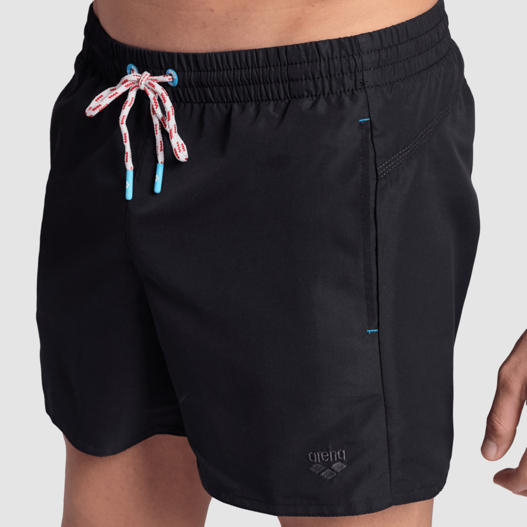 Arena M Arena Pro_File Beach Short Logo Beach Short in SCHWARZ