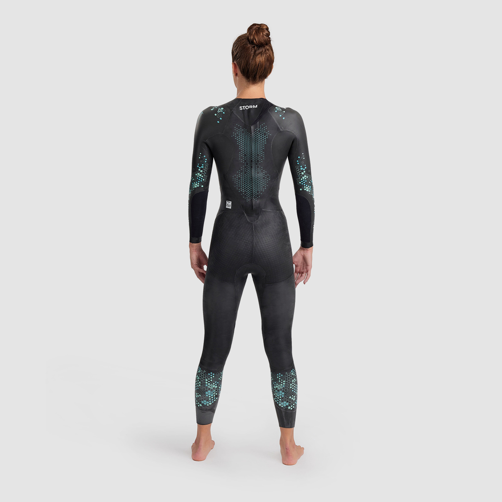 Storm Wetsuit Neoprenanzug coral blue black model_bild_back_brandshop